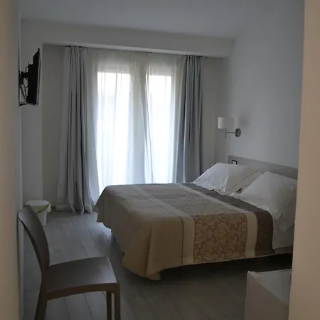 Bentus Alojamento de Acomodação e Pequeno-almoço Villasimius